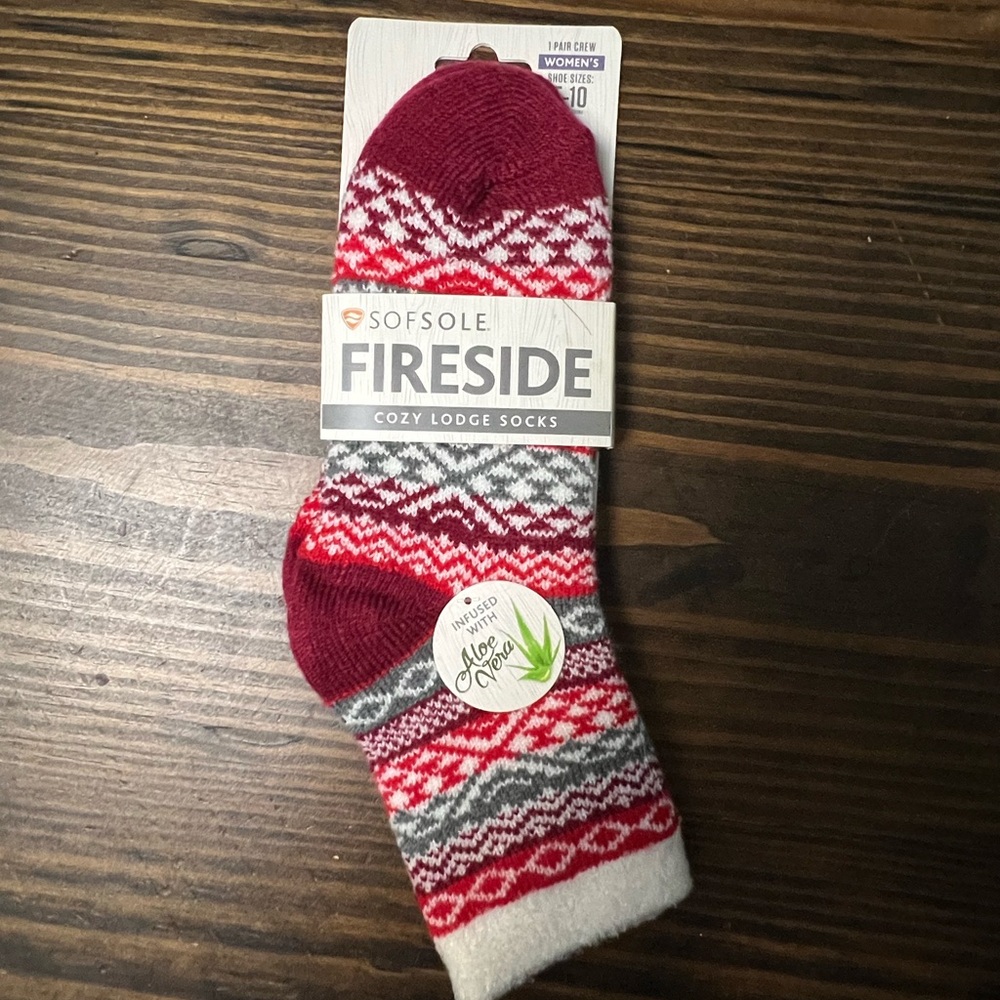 Fireside Women's Cozy Lodge Socks - Red and Gray